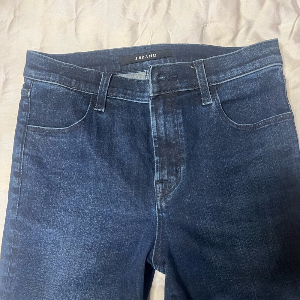 J BRAND SKINNY JEANS. Size 27